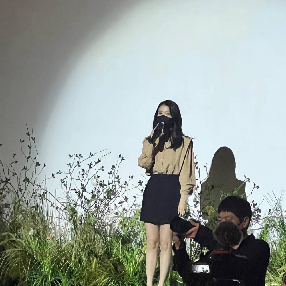 IU為李鍾碩弟弟的婚禮唱祝歌