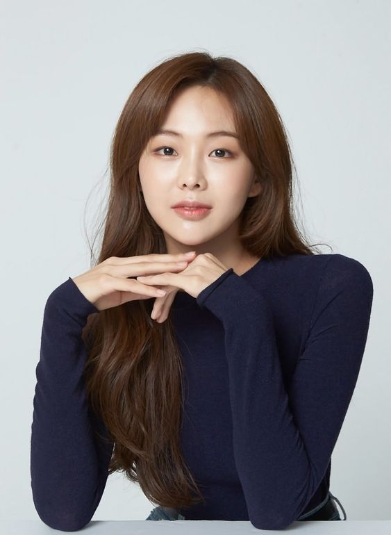 琴世祿飾演「朴美京」