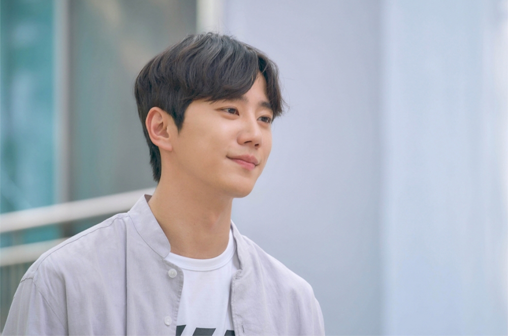 李濬榮飾演「一當百」的王牌金執事