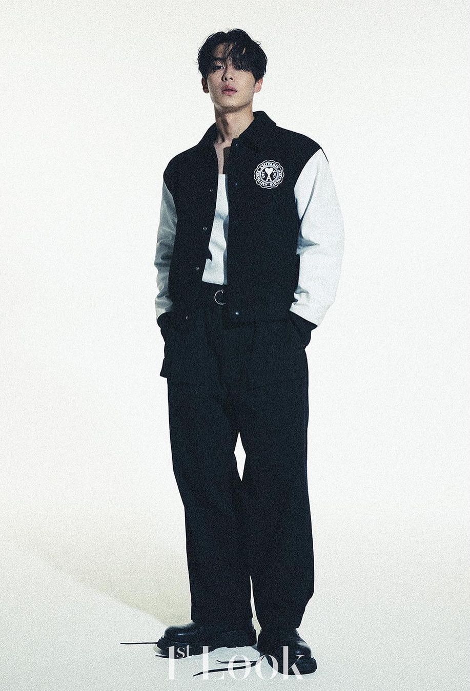 李宰旭畫報公開