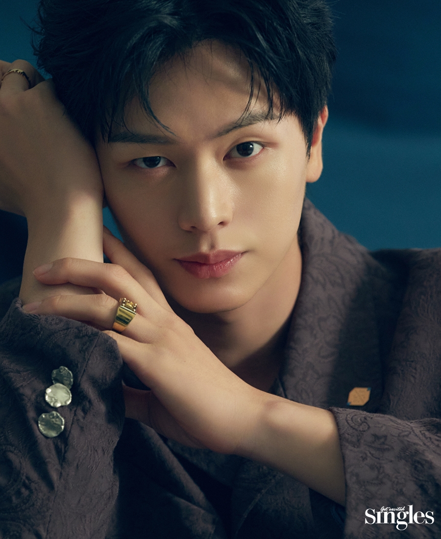 陸星材畫報公開