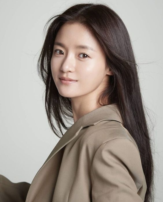 高甫潔飾演金達