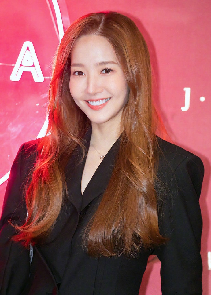 朴敏英臉頰圓潤不少