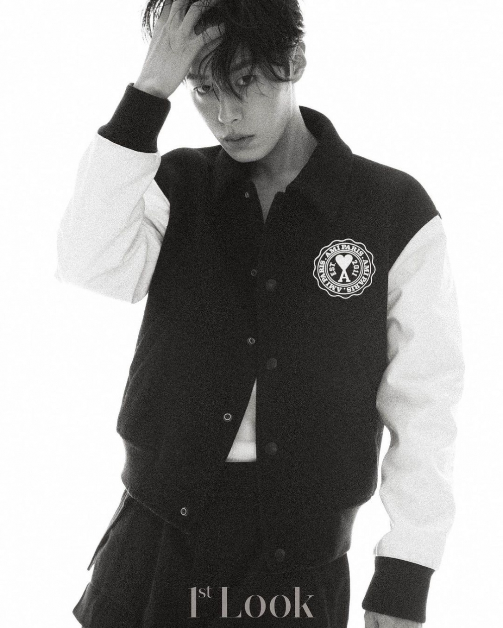 李宰旭畫報公開