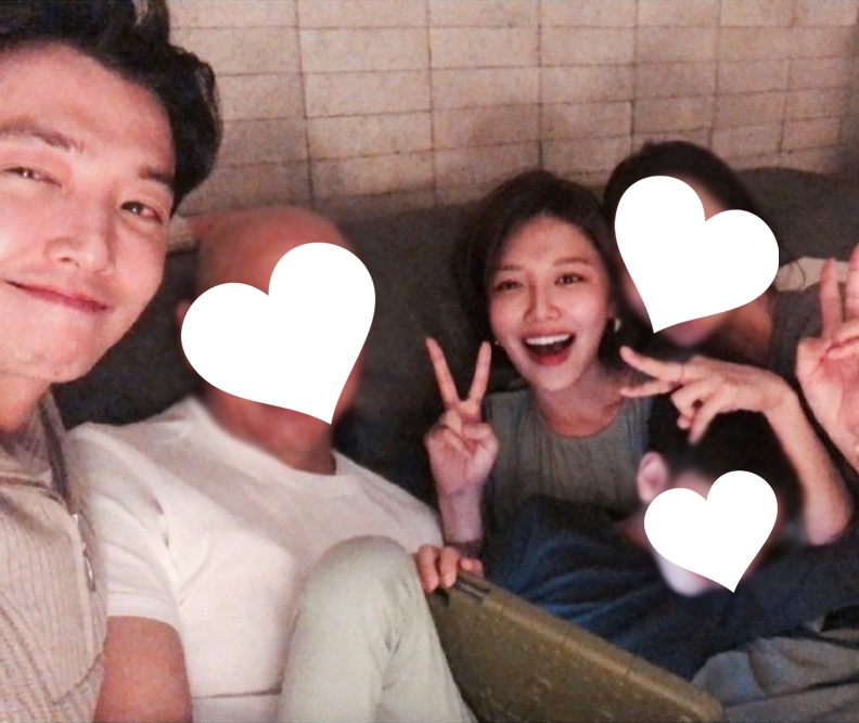 鄭敬淏與秀英同框照曝光