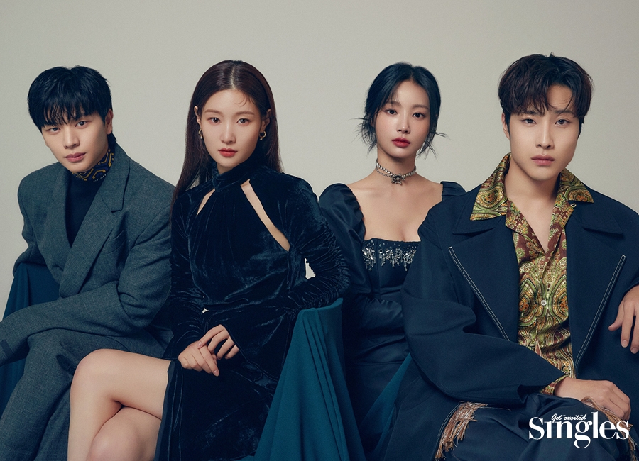 陸星材、李鍾元、鄭彩娟、妍雨合體畫報公開