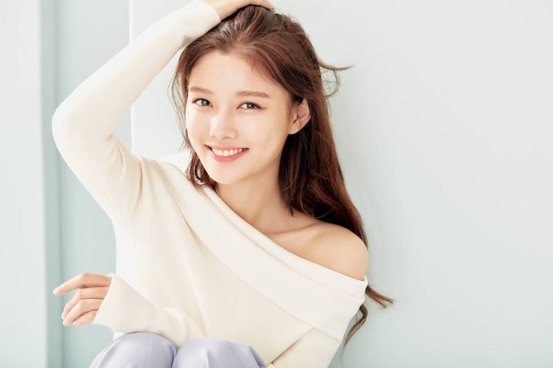 首次挑戰話劇的金裕貞將展現怎樣的面貌備受關注