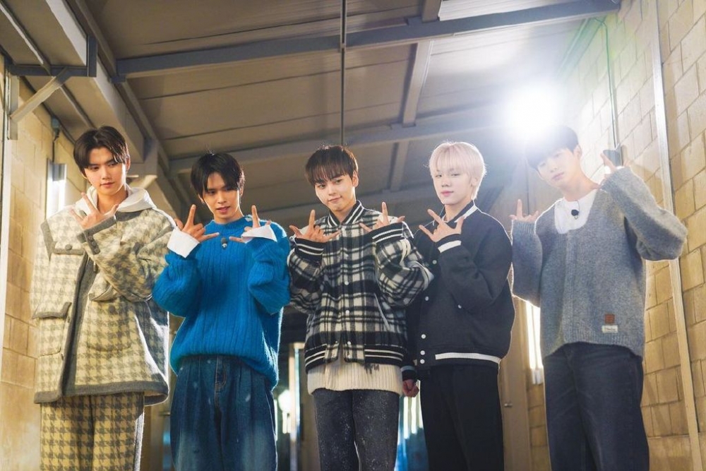 世琳、廷謨、珉熙、刑準、性珉(CRAVITY)