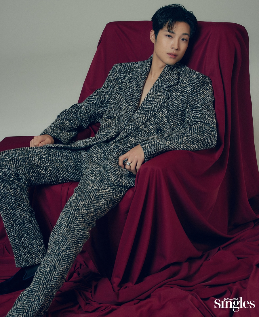 李鍾元畫報公開