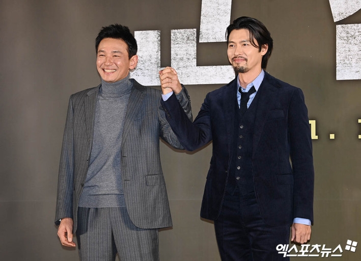 《交涉》由玄彬和黃晸玟主演