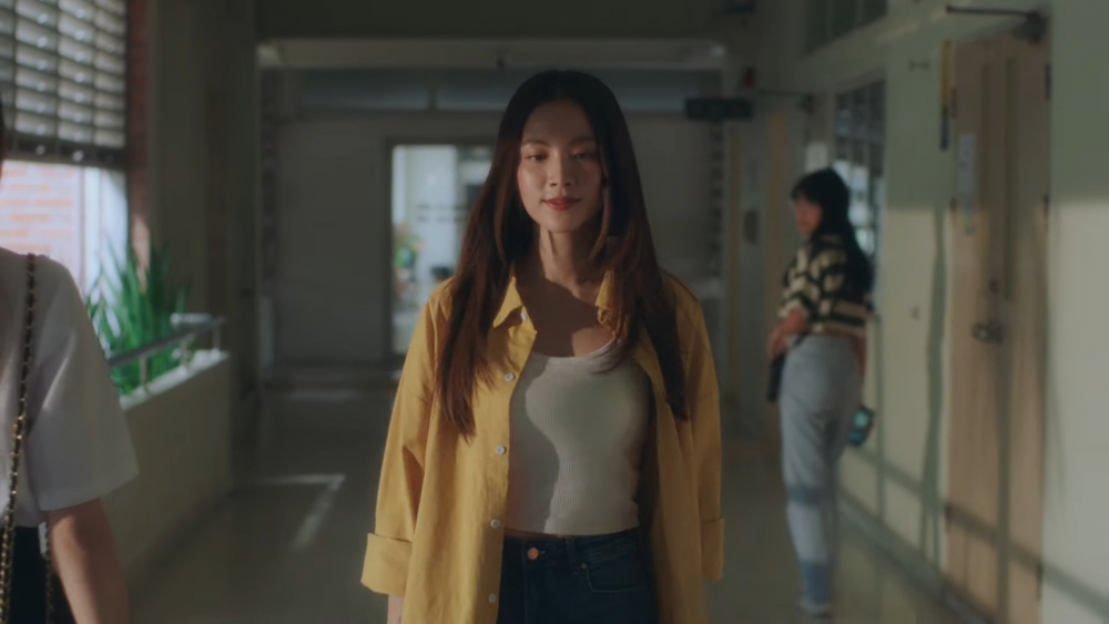 泰版《我的ID是江南美人》平采娜飾演「江南美人」