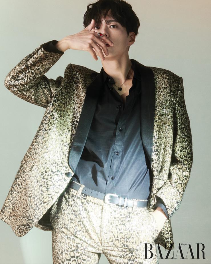 朴寶劍時尚畫報公開