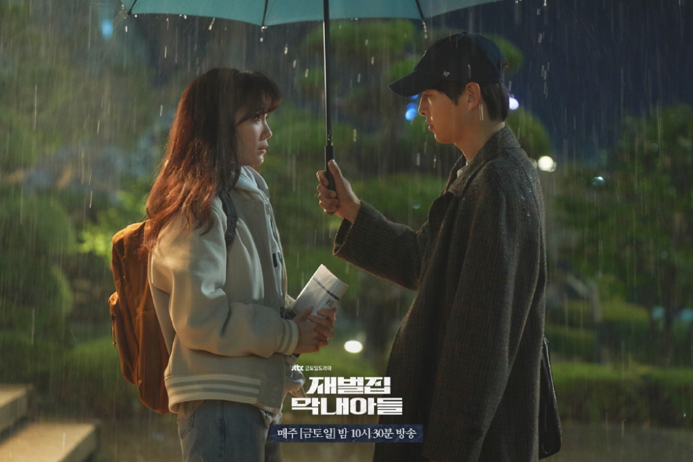 觀眾對於男女主角突兀的感情線爆發不滿