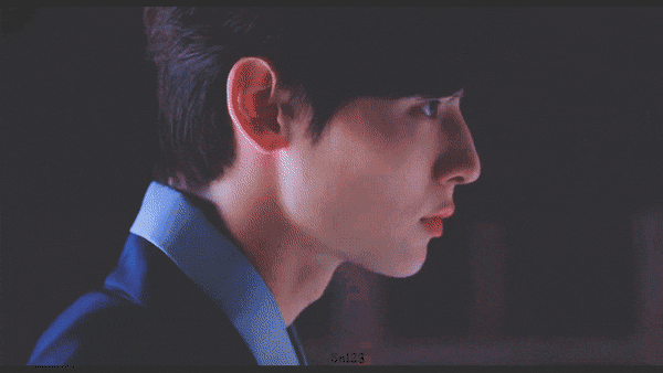 黃旼炫展現帥氣武打戲