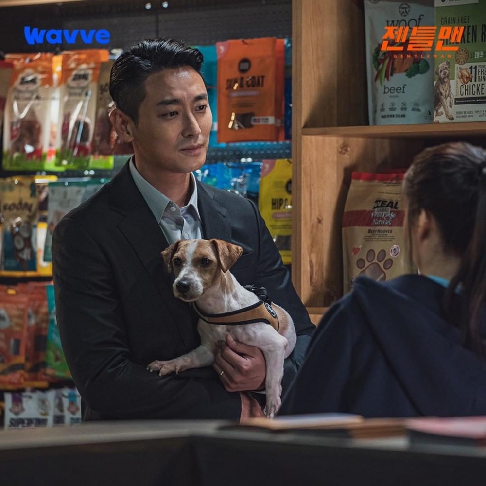 朱智勳飾演私家偵探「池賢秀」、檢察官 「姜勝俊」