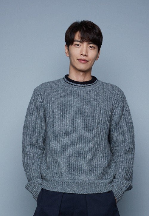 李民基有望出演新劇《Look at me》