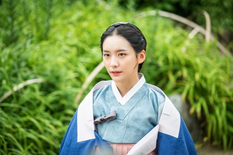 《新入史官丘海昤》