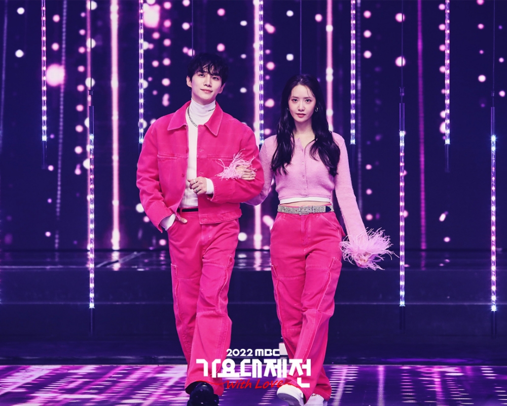俊昊與潤娥在《MBC歌謠大祭典》中再次合作雙人舞台