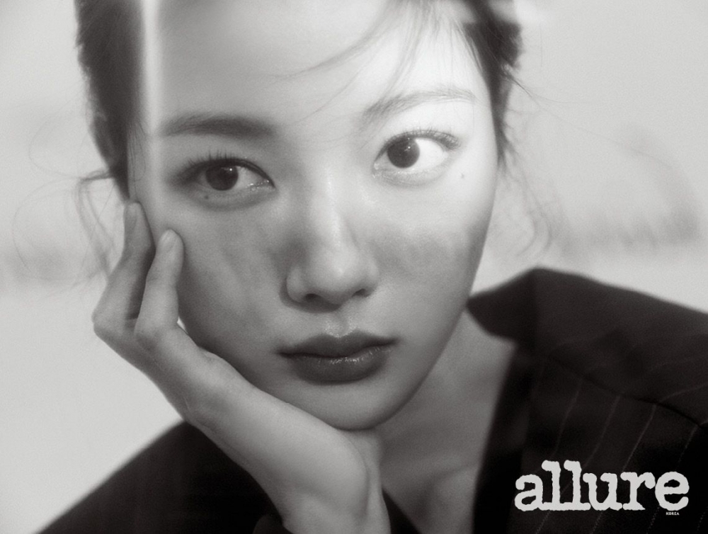 金裕貞被問到出演話劇和拍攝電視劇有什麽不同