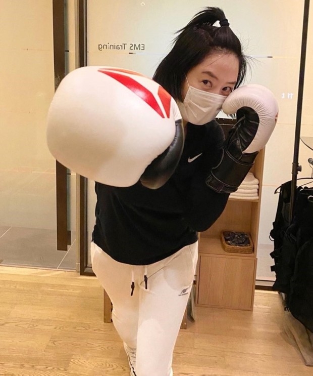 擁有跆拳道底子的金惠秀