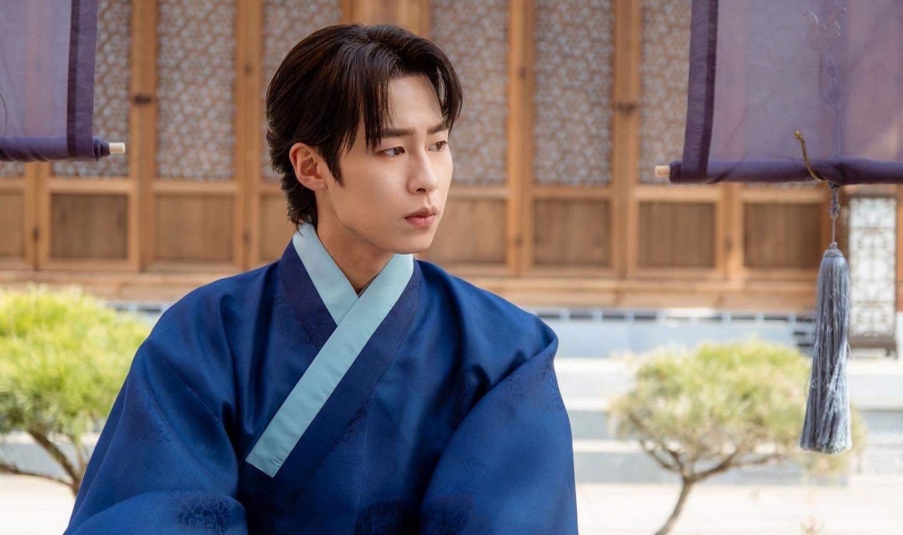 李宰旭在《還魂》中飾演張煜