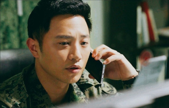 《太陽的後裔》徐大英 (晉久 飾)