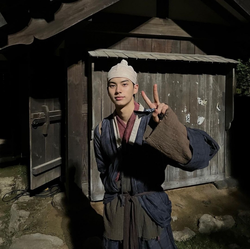 《還魂：光與影》