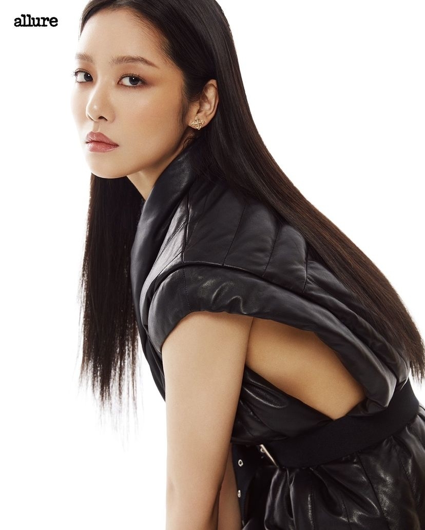 車珠英為韓國時尚雜志《allure korea》拍攝畫報