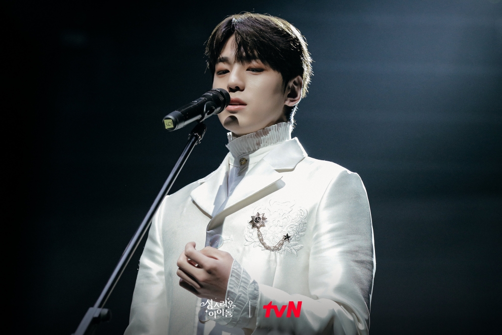 飾演無名偶像「禹延宇」