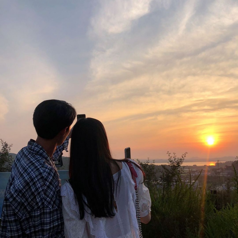 與李多熙的背影合照