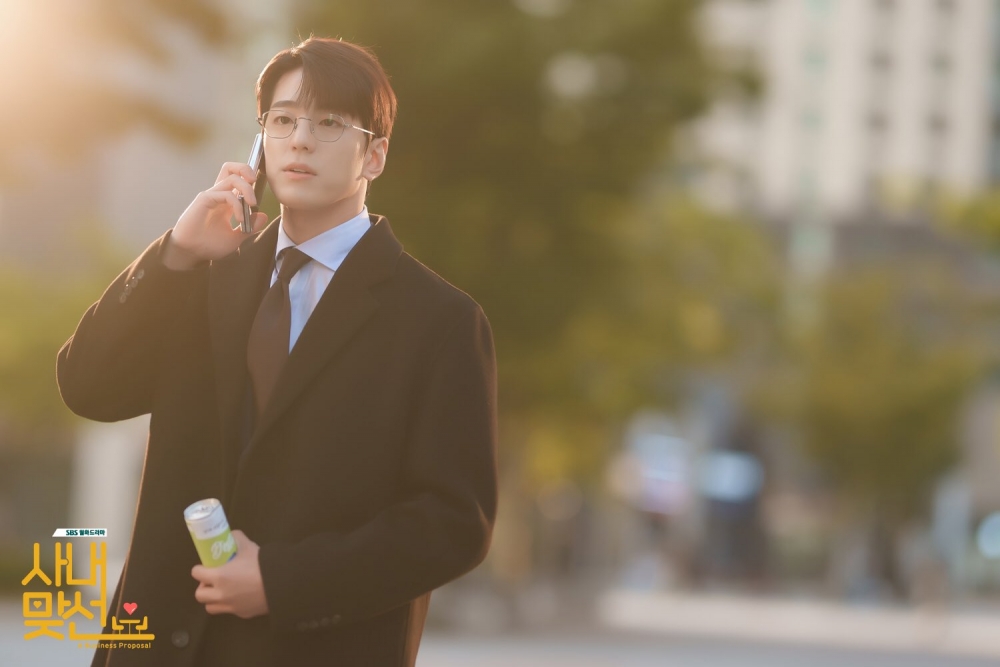 《社内相親》薛仁雅與金旻奎CP