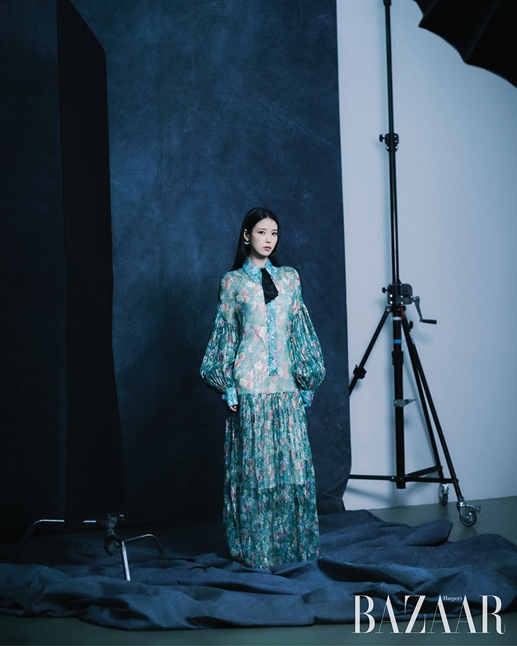 比起濃妝網友覺得素顔的她更驚艷