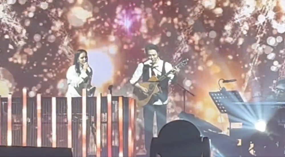 Gummy和曹政奭合唱《Shallow》