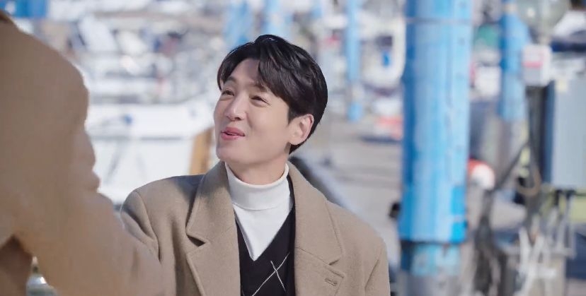 隨後少女對室長說：「THANK YOU歐巴」