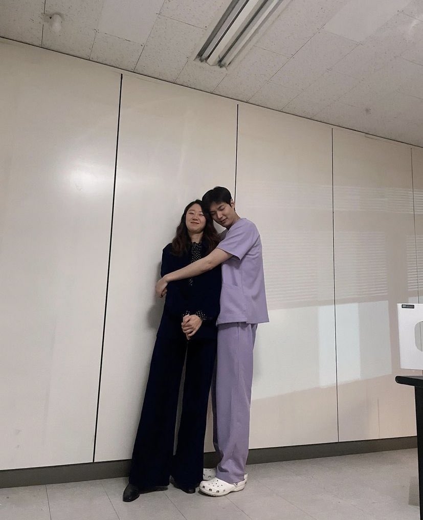 剛殺青的李敏鎬與孔曉振