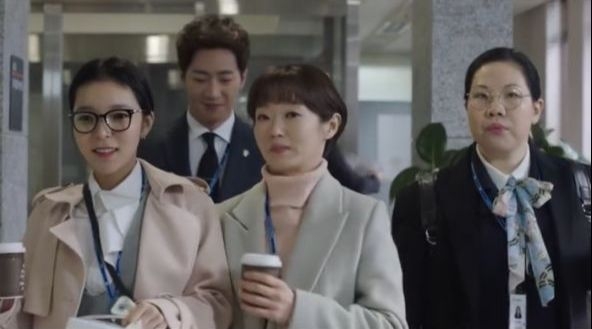 《當你沉睡時》飾演檢察官助理