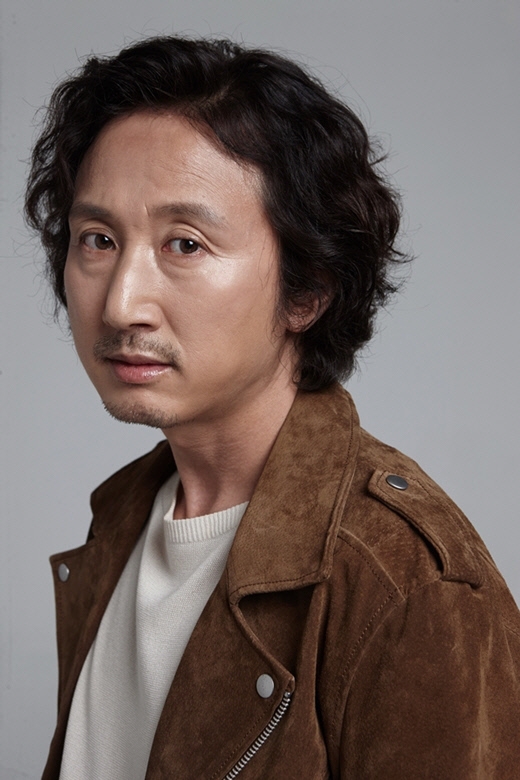 《末日愚者》的配角演員金英雄