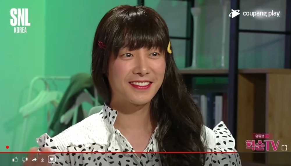 金東旭的女裝造型