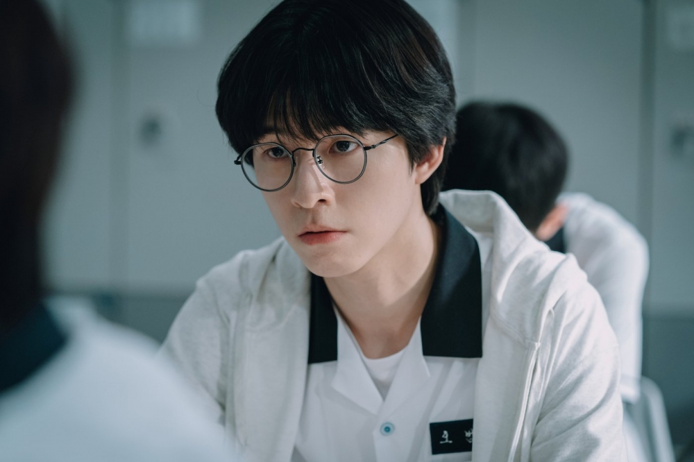 《弱美男英雄》