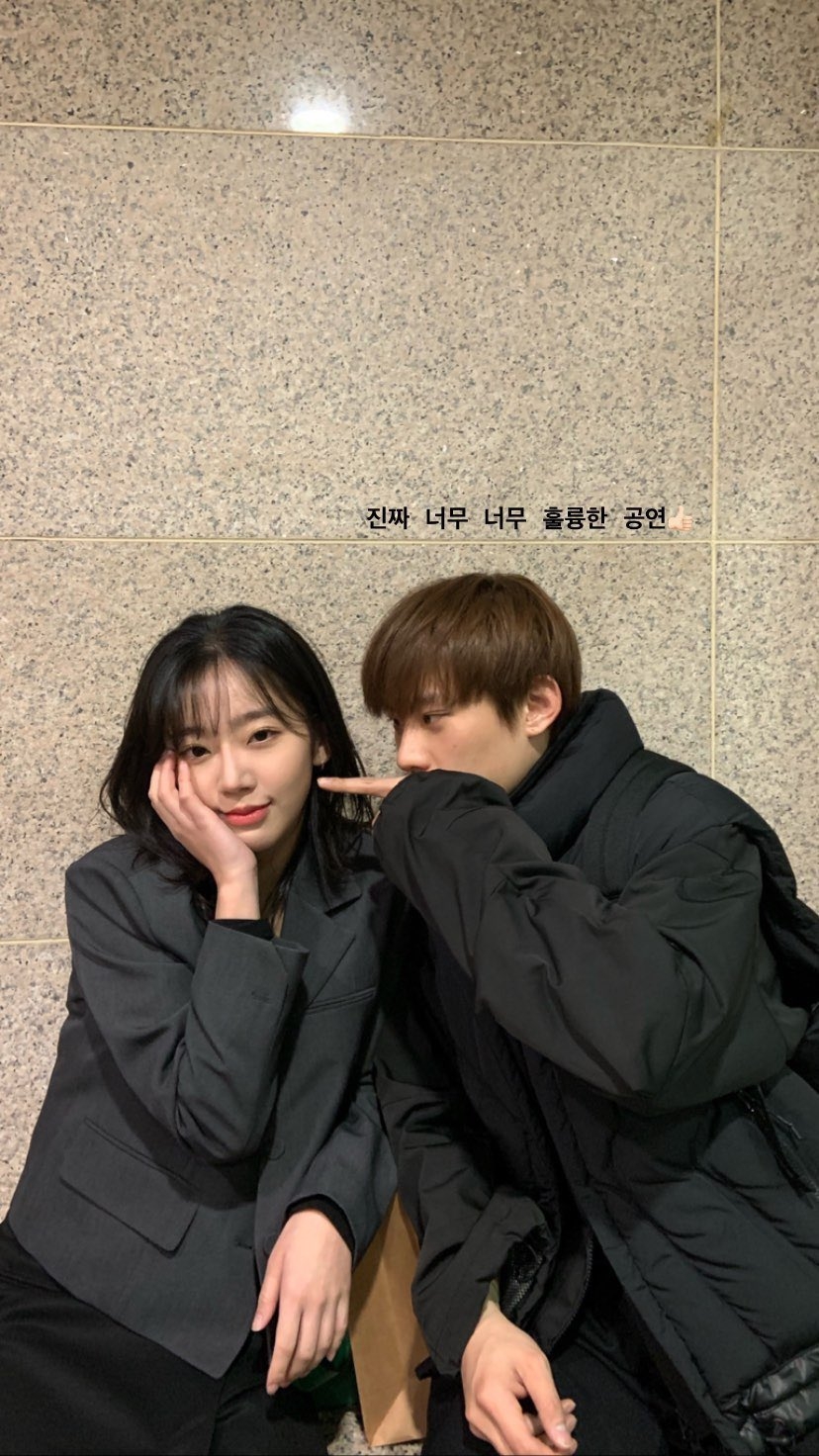 全惠媛在IG限動上傳了與金聖喆的甜蜜合照