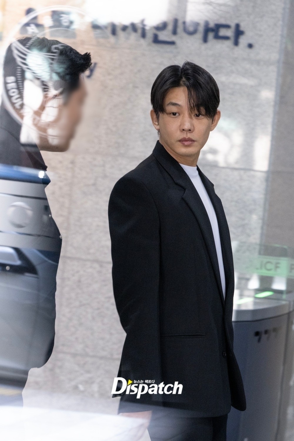 演員劉亞仁被爆吸毒風波後首度現身