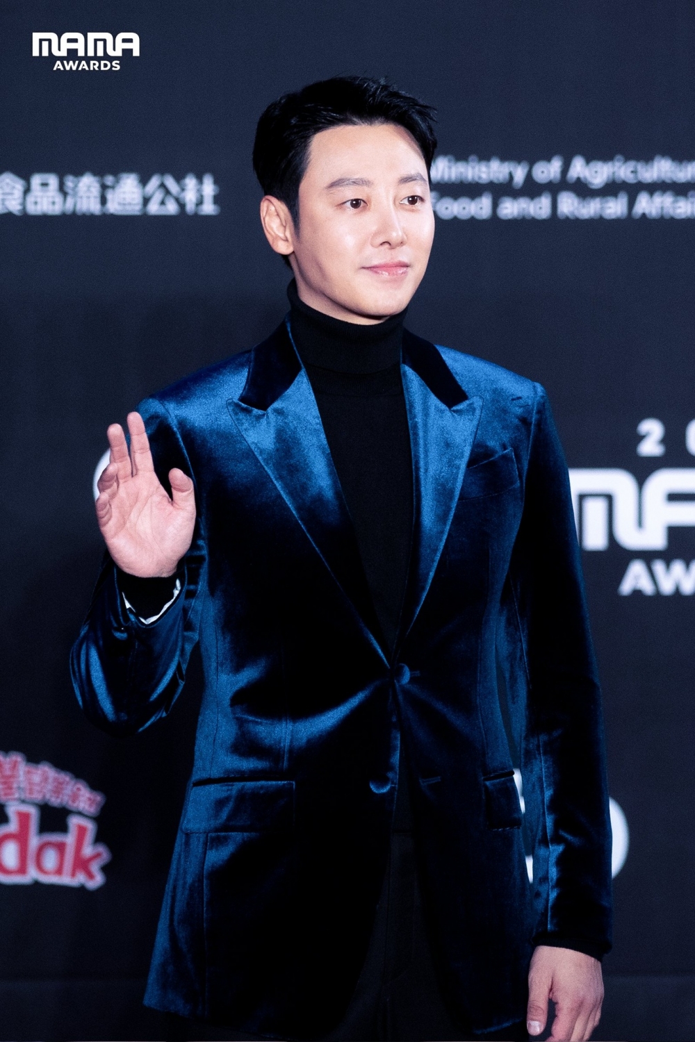 出道19年的金東旭