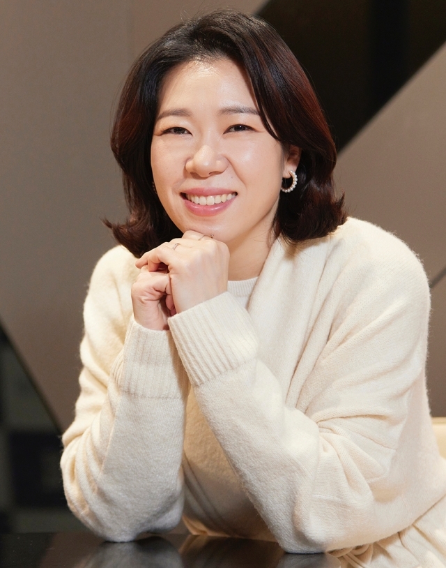 廉惠蘭竟是文學系出身