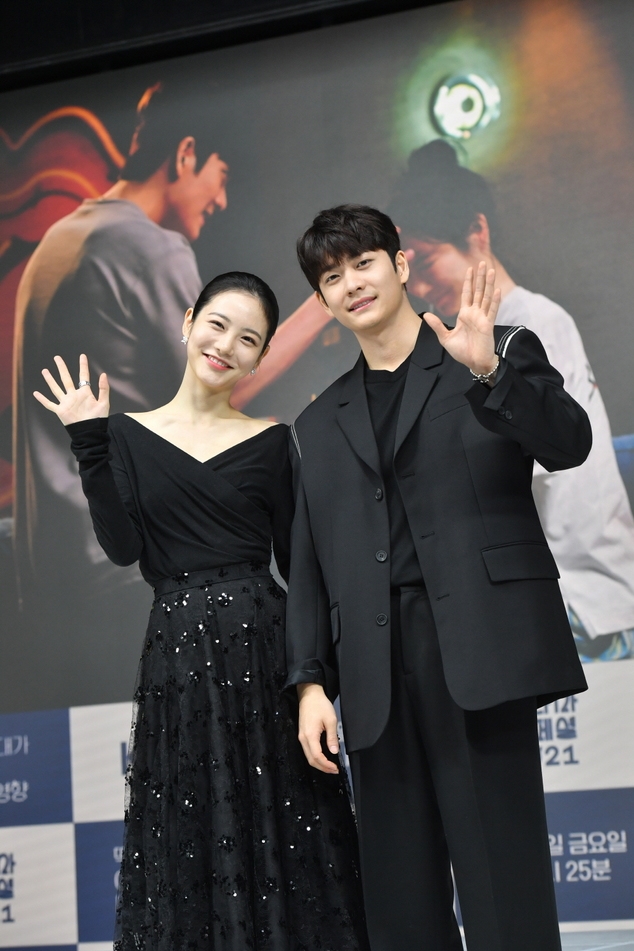 辛叡恩♥姜泰伍