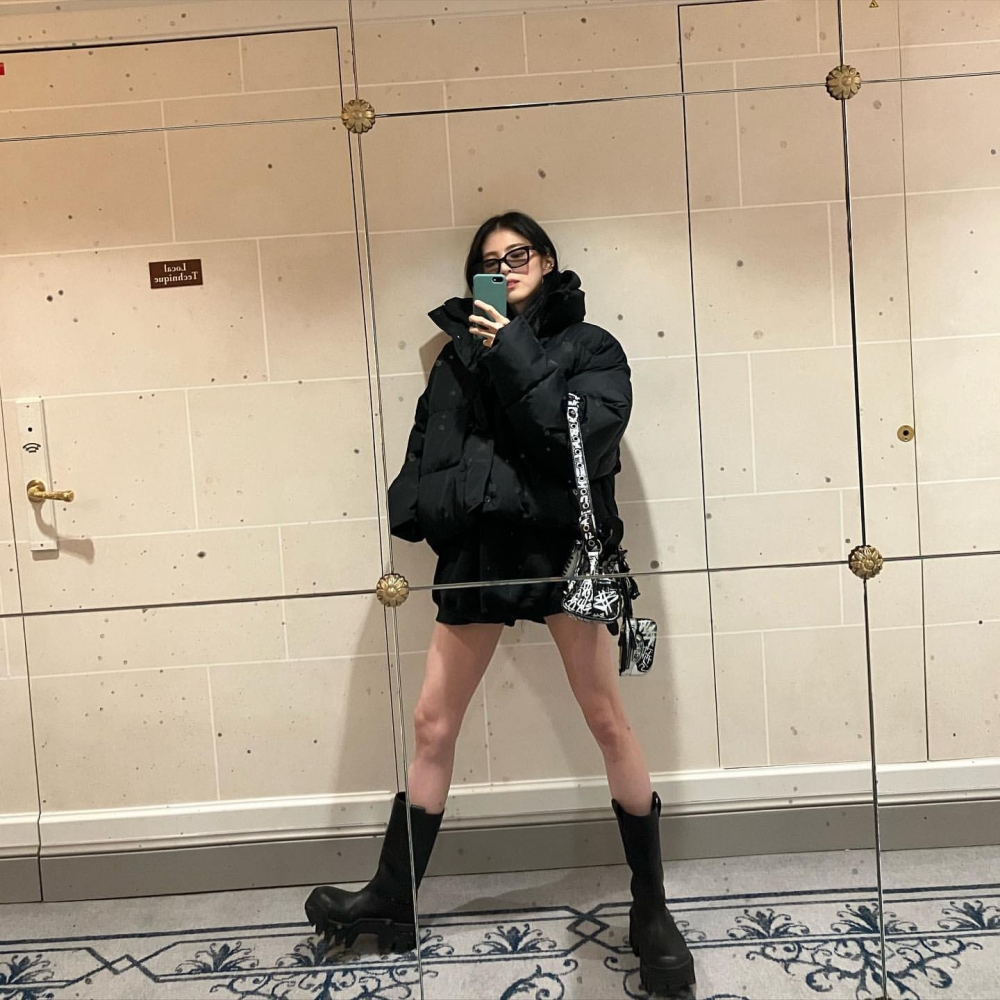 韓韶禧在同一個地點拍過照