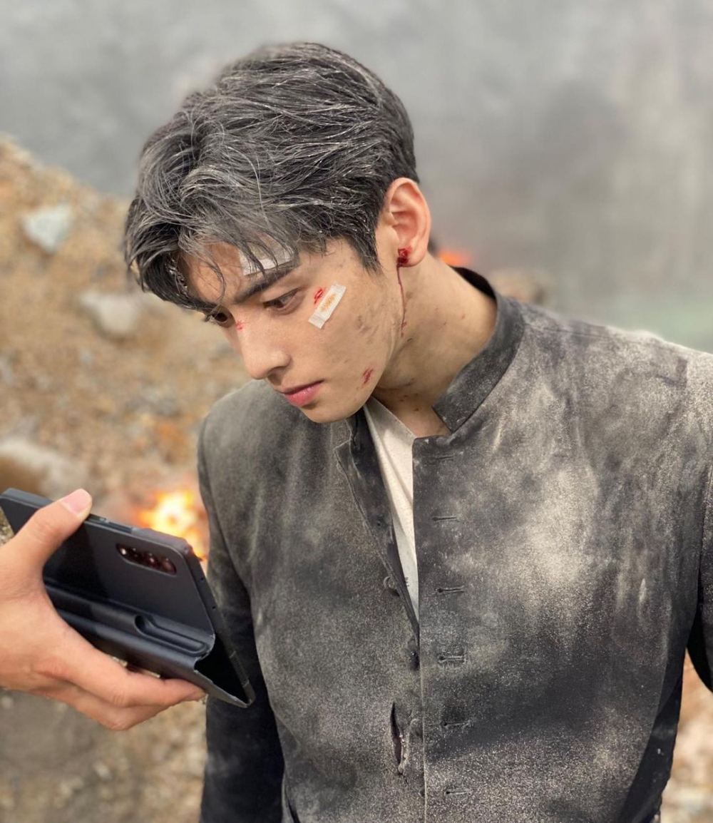 車銀優上傳拍攝花絮照