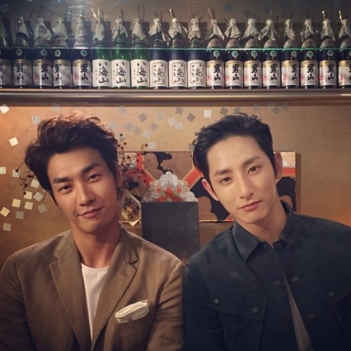 李洙赫與金英光是多年好友