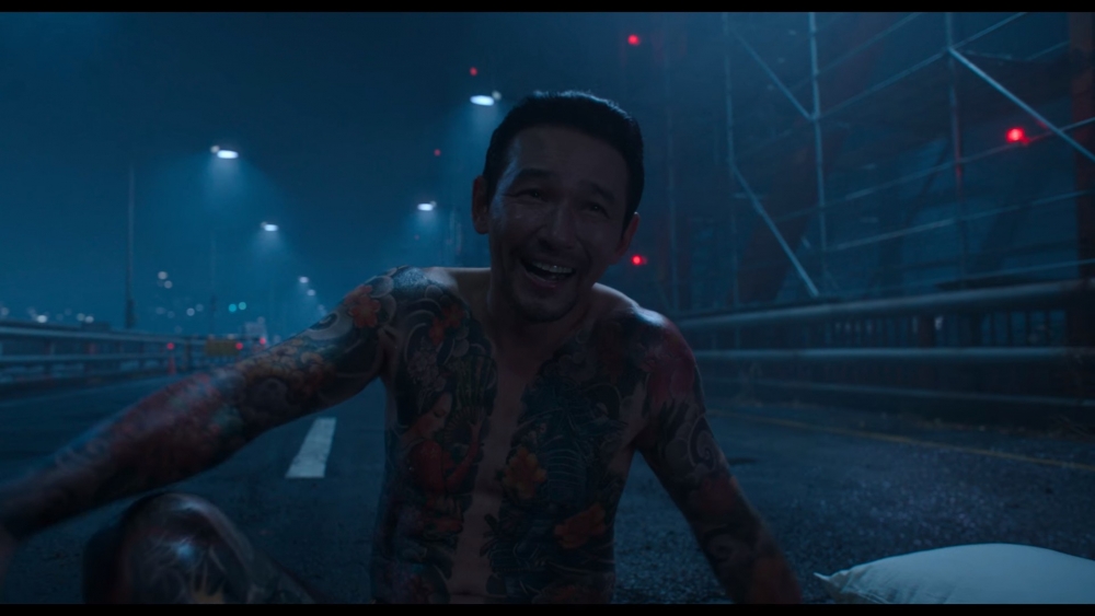 同樣是特別出演的黃晸珉在片中飾演黑道日韓裔「織田真一郎」