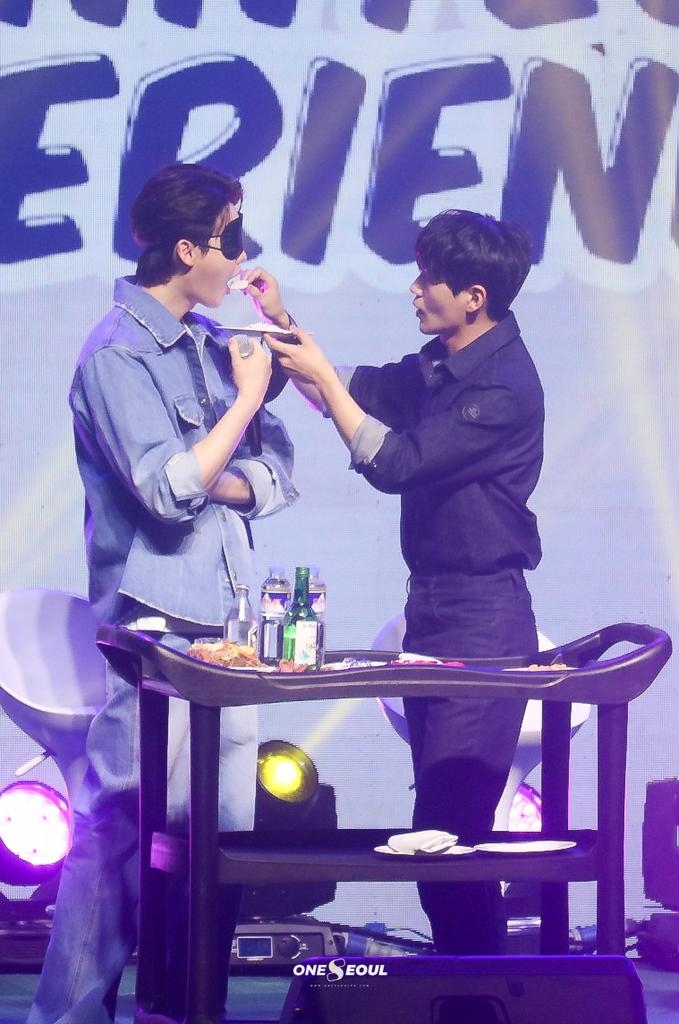 辛載夏擔任李鐘碩馬尼拉粉絲見面會嘉賓