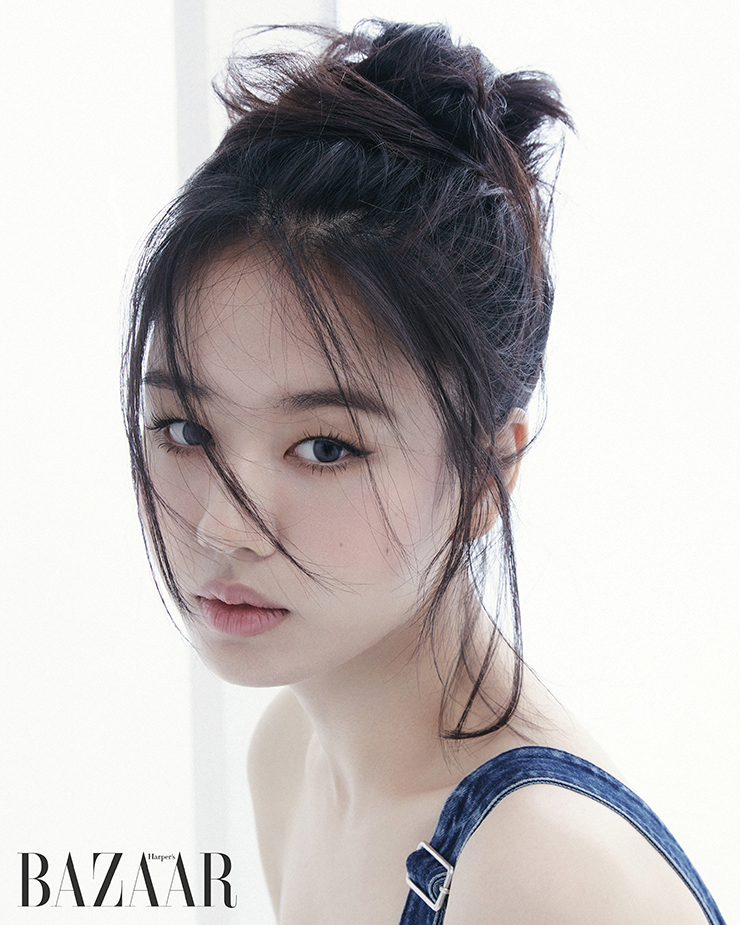 安恩真時尚畫報公開